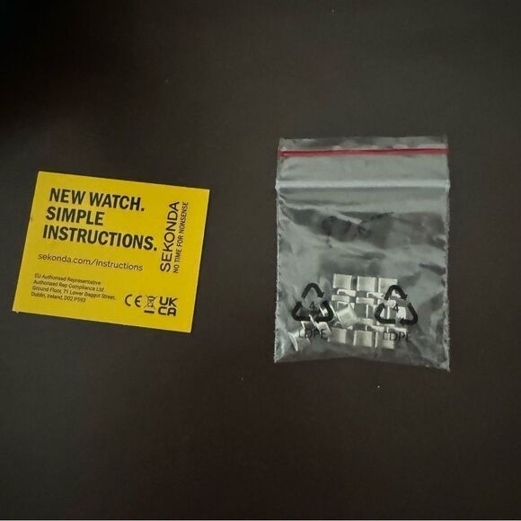 Sekonda Classic Mens Stainless Steel Black Dial Water Resistant Model 1665 Watch - Picture 9 of 9